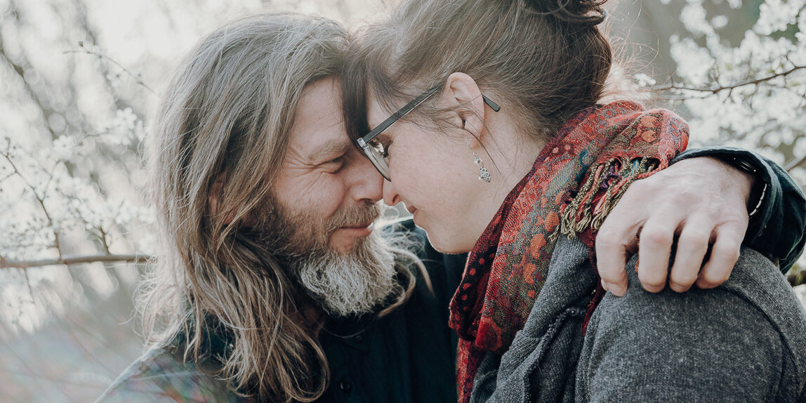 fruehlingsgefuehle-liebe-lovebirds-paar-love